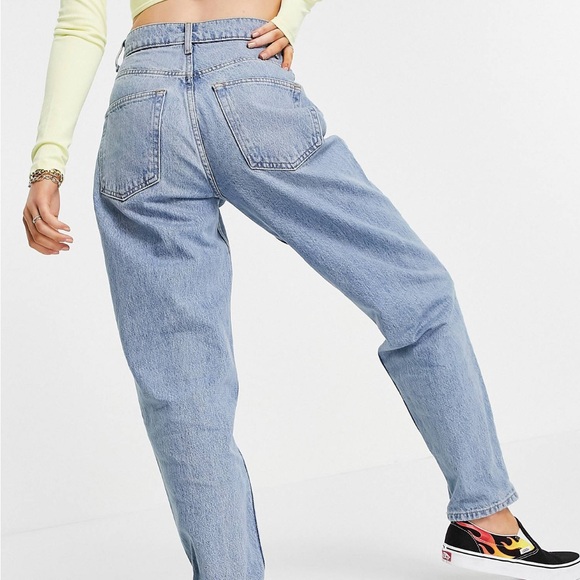 ASOS DESIGN Petite high rise slouchy mom jeans - Picture 2 of 5